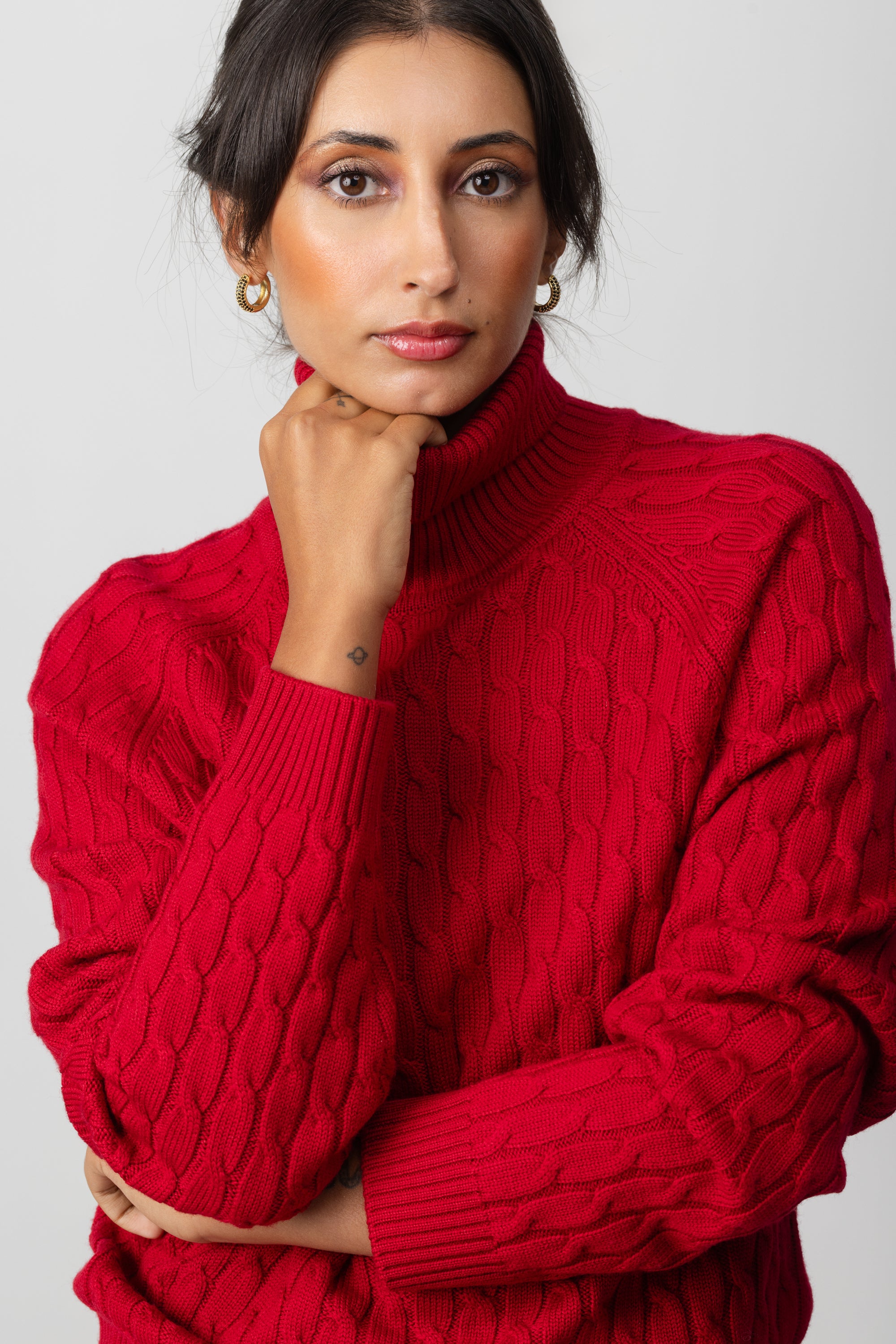 MERINO WOOL CABLE TURTLENECK