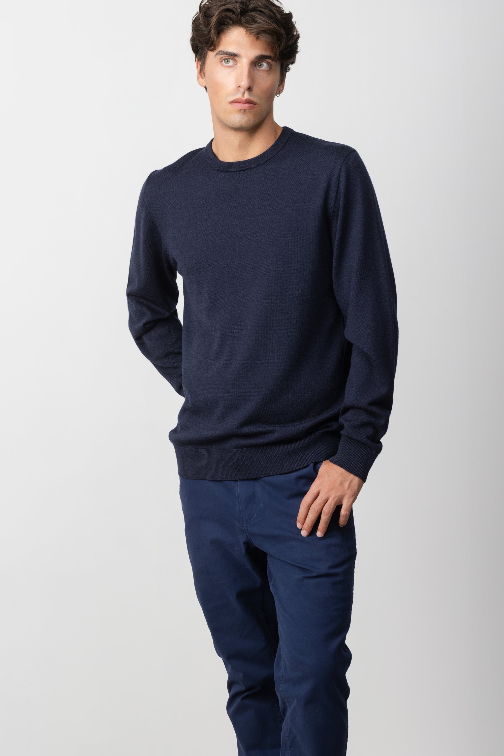 MERINO WOOL ROUND NECK